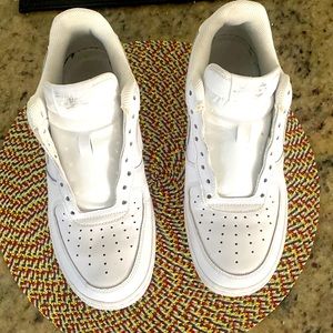 Mens Nike Air Force One size 8.